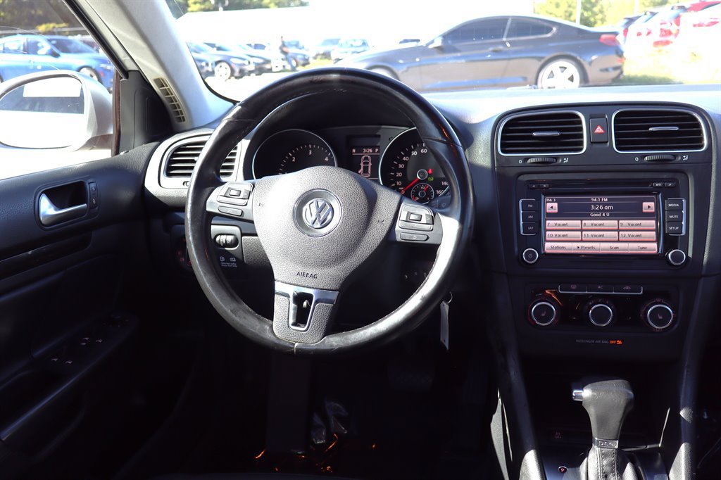 Used 2010 Volkswagen Jetta TDI FWD image 14