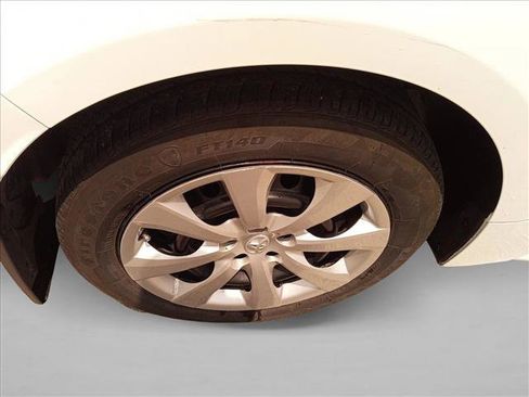 Used 2026 Toyota Corolla LE FWD image 11