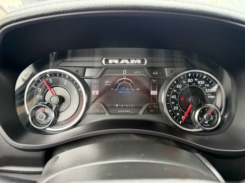 Used 2022 RAM 2500 Laramie AWD/4WD image 10