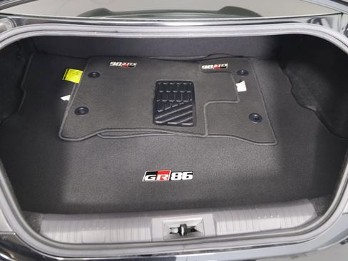 Used 2025 Toyota GR86 image 33