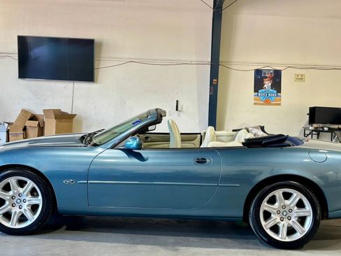 Used 2000 Jaguar XK8 Convertible RWD image 14