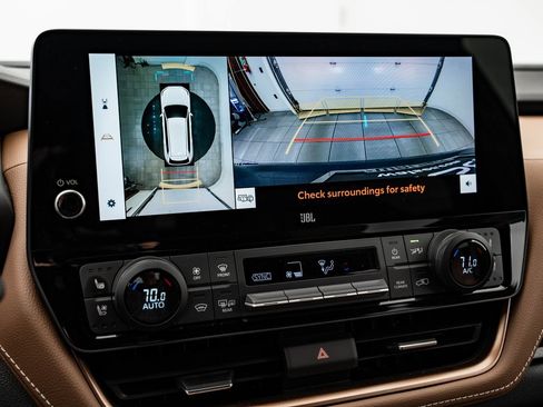 Used 2024 Toyota Grand Highlander AWD Hybrid image 35