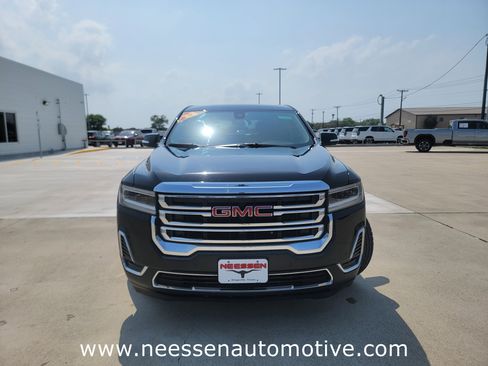 Used 2022 GMC Acadia SLE w/ LPO, Floor Liner Package FWD image 2