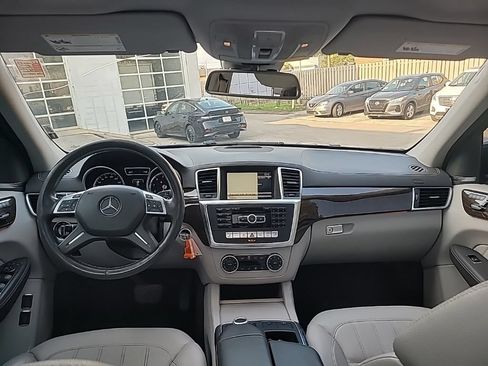 Used 2015 Mercedes-Benz GL 450 4MATIC image 13