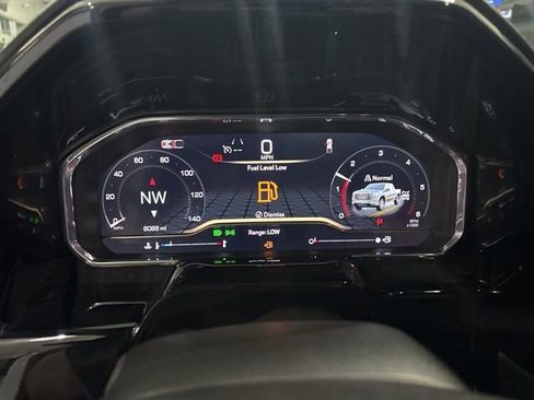 Used 2025 GMC Sierra 1500 Elevation image 17