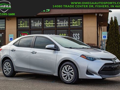 Used 2019 Toyota Corolla LE image 1
