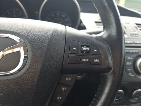 Used 2013 MAZDA MAZDA3 i Touring FWD image 23