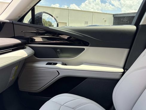 New 2026 Lincoln Nautilus Premier AWD/4WD image 22