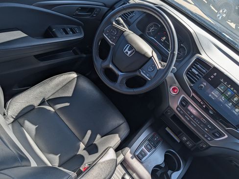 Used 2023 Honda Passport EX-L image 9
