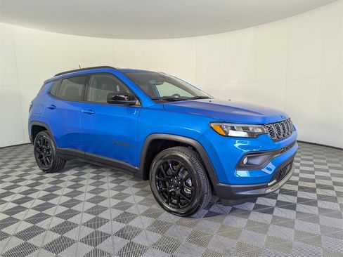 New 2026 Jeep Compass Latitude image 2