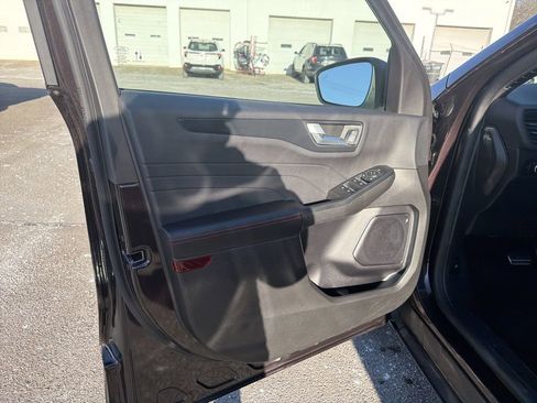 Used 2023 Ford Escape ST-Line w/ Tech Pack #1 image 10