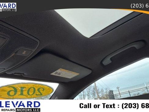 Used 2016 Mercedes-Benz GLA 250 4MATIC image 13