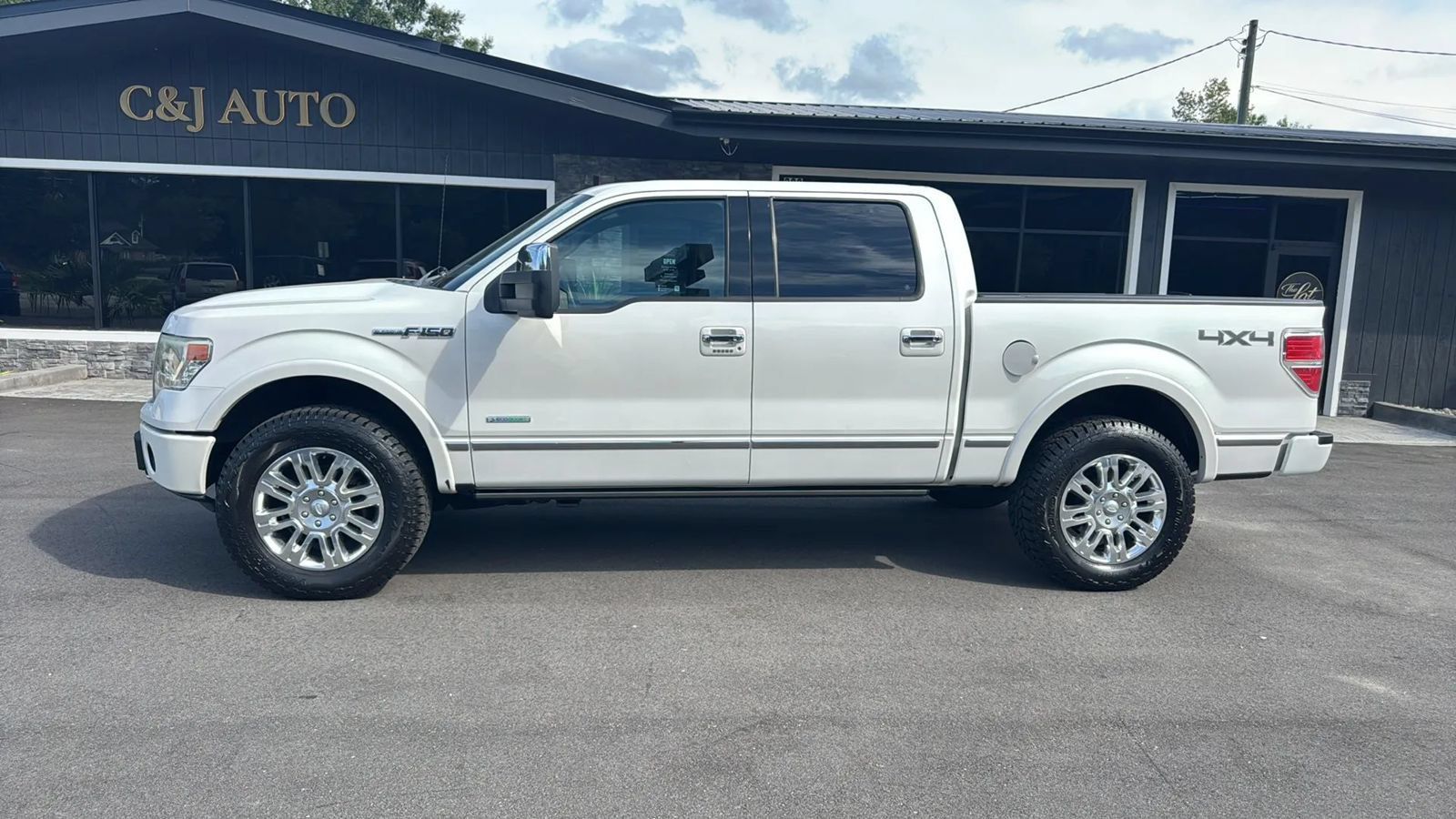 Used 2013 Ford F150 Platinum AWD/4WD image 2