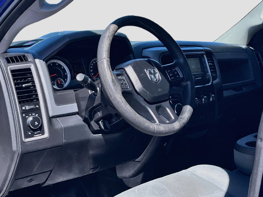 Used 2017 RAM 1500 Express RWD image 9