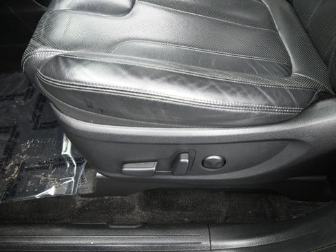 Used 2022 Hyundai Palisade SEL w/ Premium Package image 16