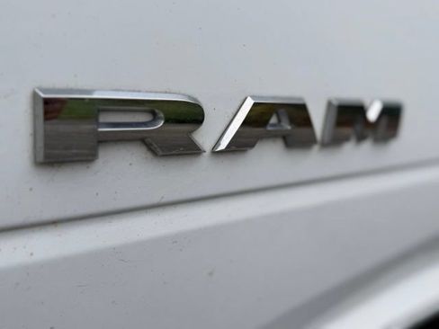 Used 2022 RAM 2500 Big Horn AWD/4WD image 5