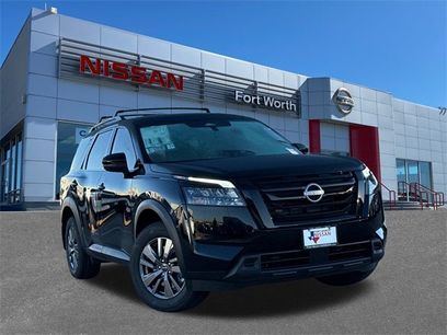 New 2025 Nissan Pathfinder SV