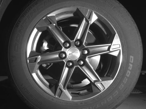 Used 2025 Chevrolet Blazer LT FWD image 12