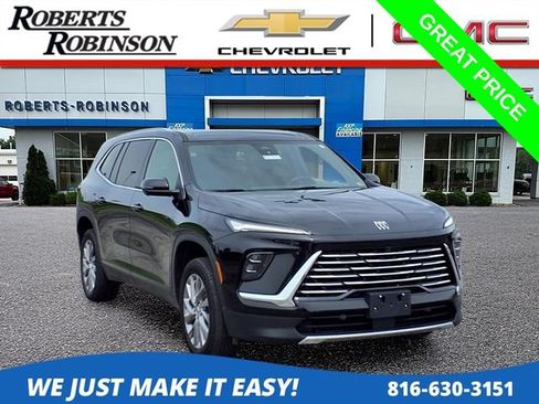 Used 2025 Buick Enclave Preferred AWD/4WD image 1