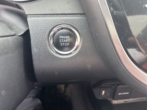 Certified 2018 Toyota Camry XSE FWD image 12