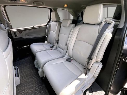 Certified 2024 Honda Odyssey Touring image 21
