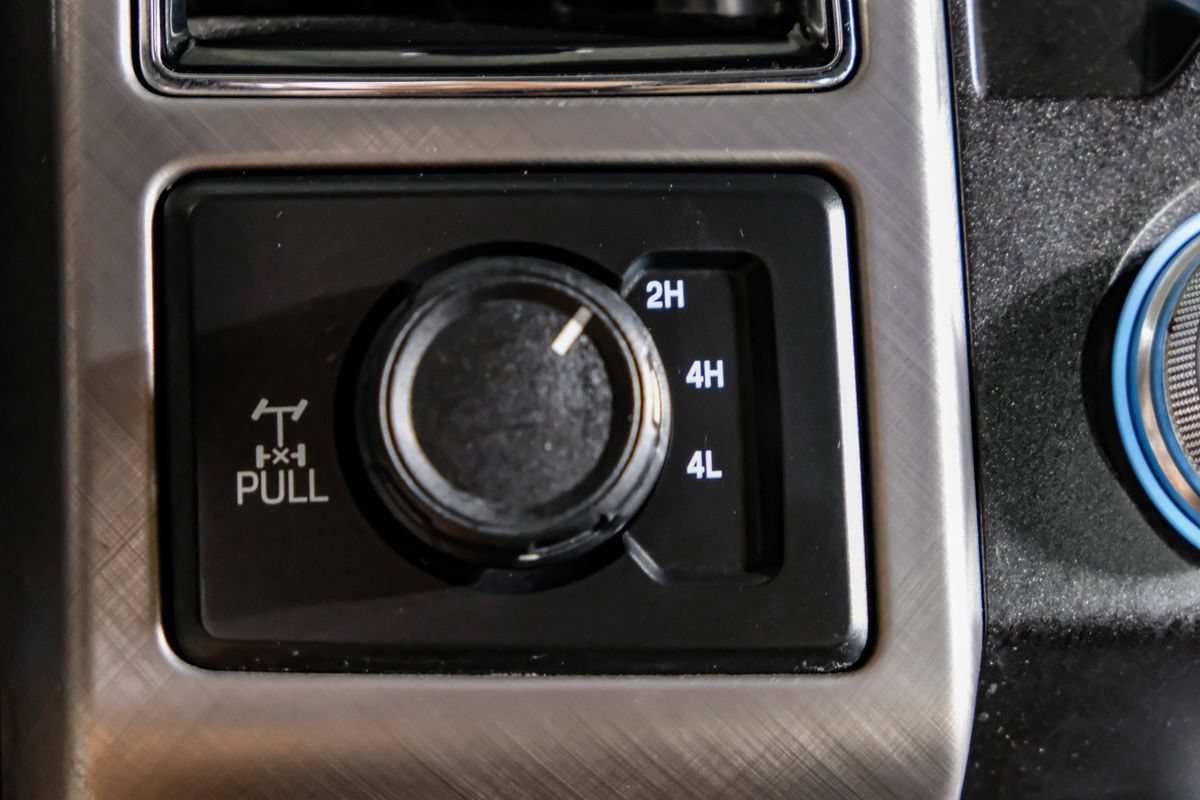 Used 2019 Ford F250 Limited w/ FX4 Off-Road Package AWD/4WD image 25