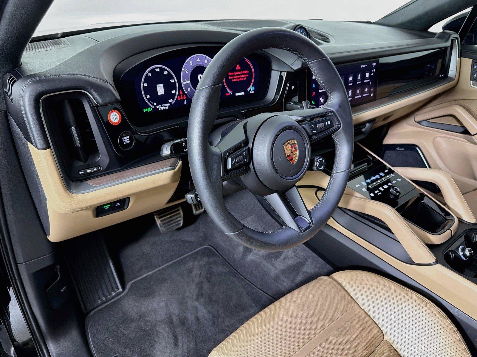 Certified 2025 Porsche Cayenne S AWD/4WD image 4