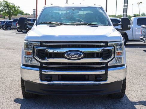 Used 2022 Ford F250 XLT AWD/4WD image 2