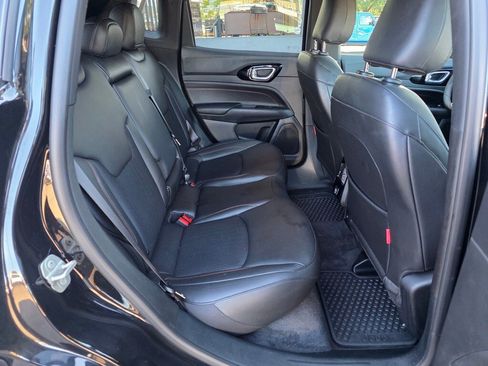 Used 2023 Jeep Compass Trailhawk image 23