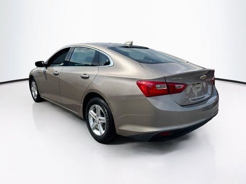 Used 2023 Chevrolet Malibu LT FWD image 7