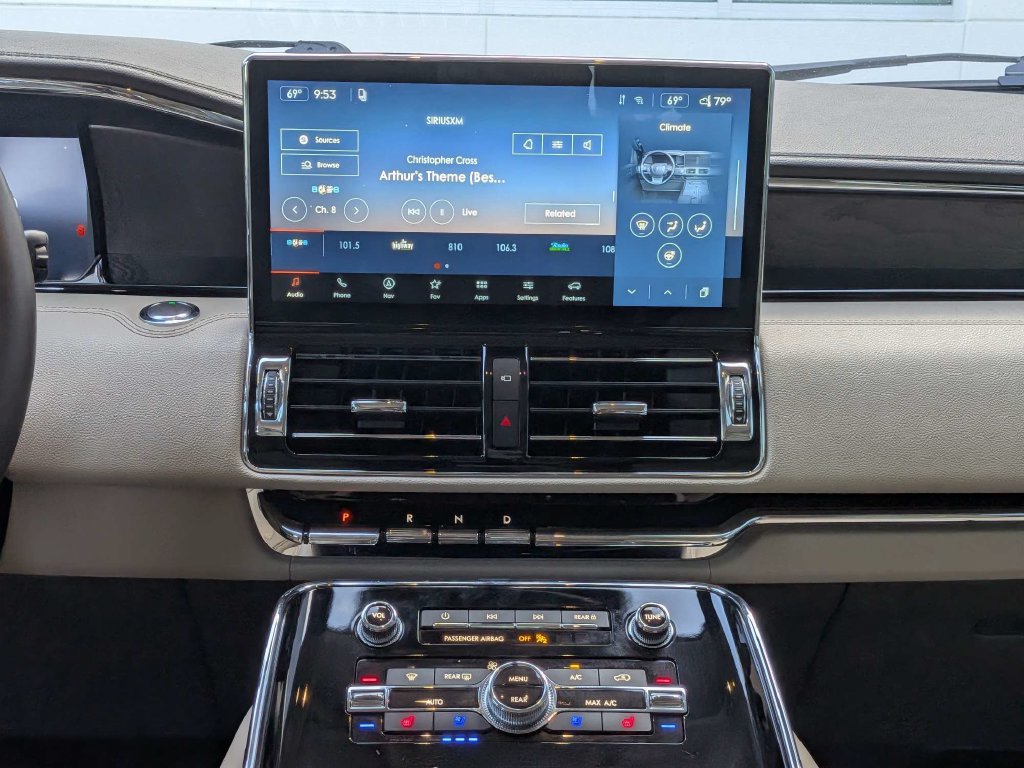 Used 2023 Lincoln Navigator Reserve w/ Monochromatic Package RWD image 19