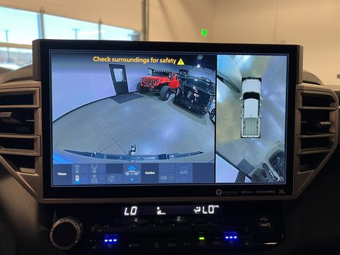 Used 2024 Toyota Tundra Limited image 18