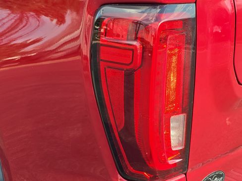 Used 2019 GMC Sierra 1500 Denali w/ Denali Ultimate Package image 34