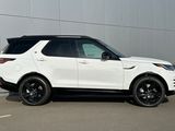 New 2025 Land Rover Discovery Dynamic SE image 6