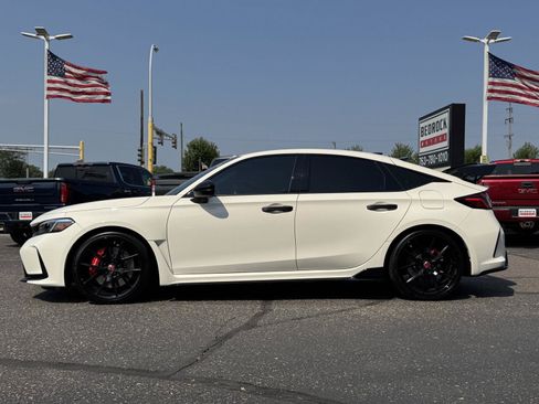 Used 2024 Honda Civic Type R image 4