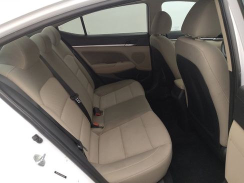 Used 2020 Hyundai Elantra SEL w/ Convenience Package (C2) FWD image 19