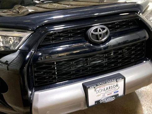 Used 2016 Toyota 4Runner Trail Premium image 10