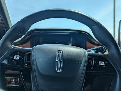 Used 2020 Lincoln Aviator Reserve w/ Equipment Group 201A AWD/4WD image 34