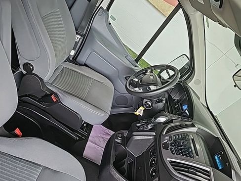 Used 2019 Ford Transit 150 XLT image 22
