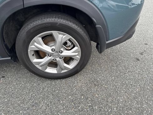 Used 2025 Honda HR-V LX image 8