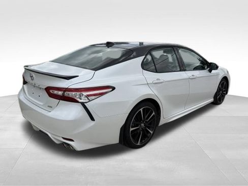 Used 2020 Toyota Camry XSE FWD image 7