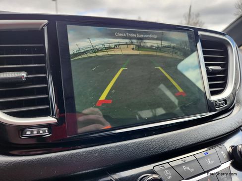 Used 2026 Chrysler Pacifica Select image 50