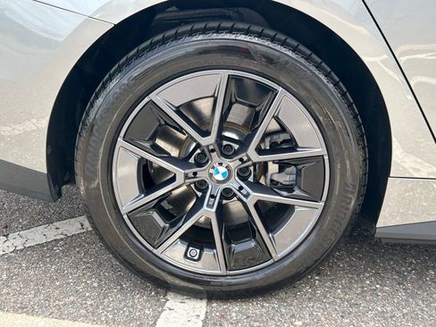 Used 2025 BMW i4 eDrive40 w/ Premium Package RWD image 57