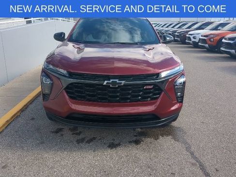Certified 2024 Chevrolet Trax RS w/ Driver Confidence Package FWD image 12