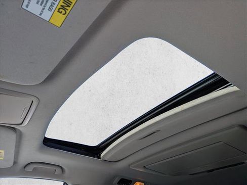 Used 2015 Honda Odyssey Touring Elite image 15