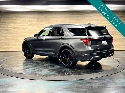 Used 2026 Ford Explorer Platinum w/ LUX Leather Package AWD/4WD image 17