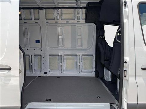 New 2025 Mercedes-Benz Sprinter 2500 image 15