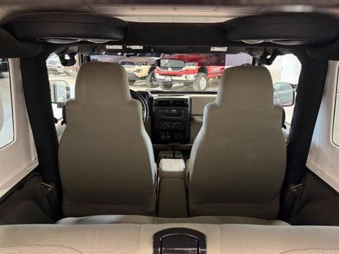 Used 2006 Jeep Wrangler Unlimited AWD/4WD image 14