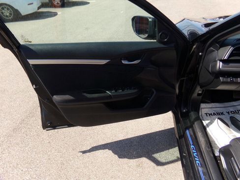 Used 2016 Honda Civic EX image 8