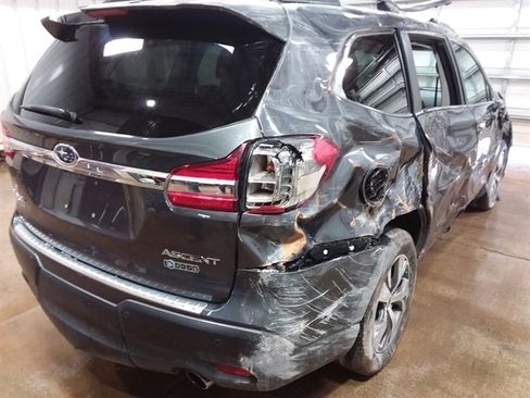 Used 2021 Subaru Ascent Premium w/ Convenience Package image 16